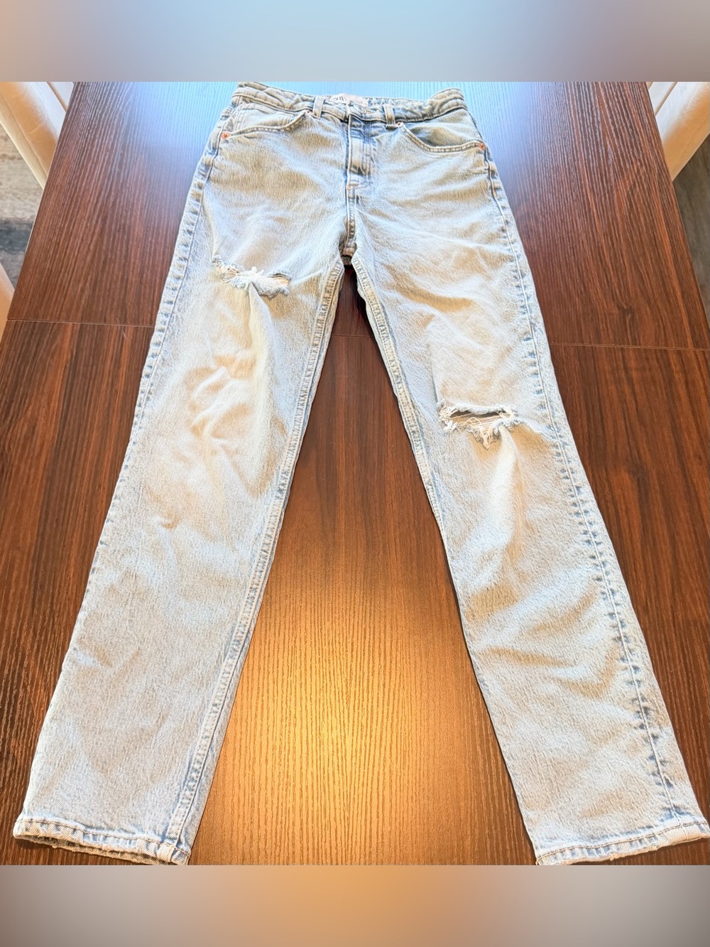 Zara Womens Light Wash High Waisted Distressed Straight Leg Jeans Size 2